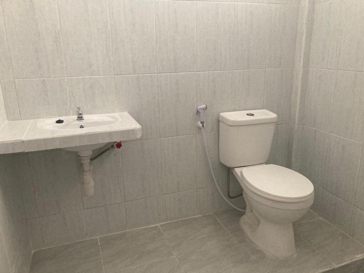 Hotel Surya Citra Jogja A Mitra Reddoorz Yogyakarta Esterno foto