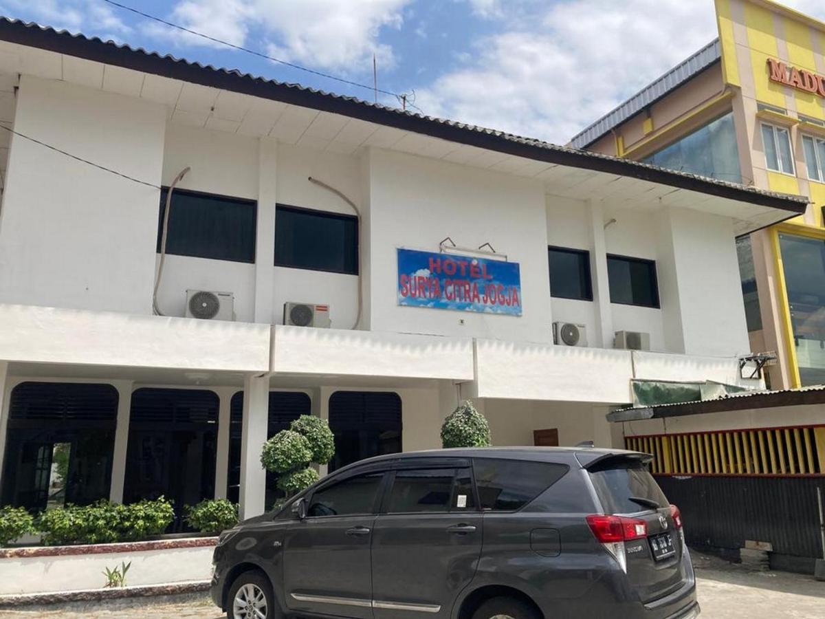 Hotel Surya Citra Jogja A Mitra Reddoorz Yogyakarta Esterno foto